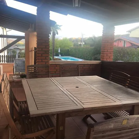 Appartamento A Due Passi Dal Lago Di Garda Apartmán *